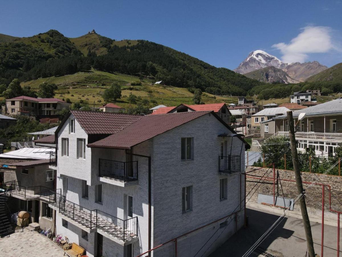 Kazbek View Hostel Kazbegi Ngoại thất bức ảnh