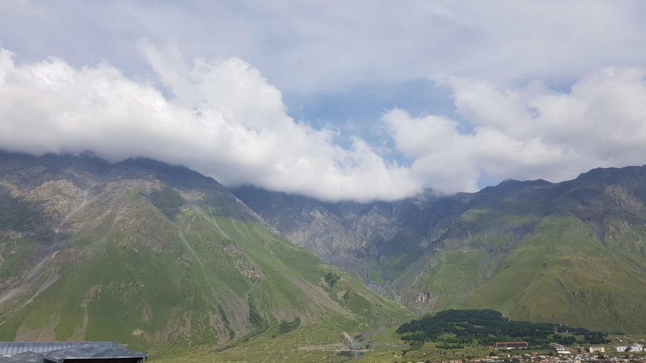 Kazbek View Hostel Kazbegi Ngoại thất bức ảnh